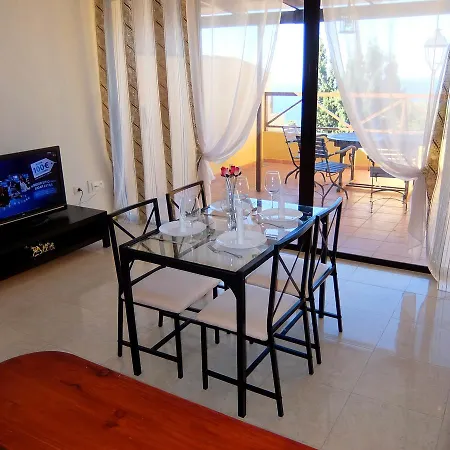 Large Terrace & Ocean Views * タコロンテ